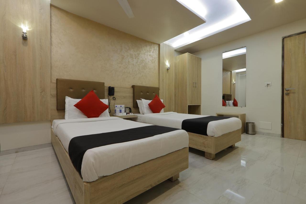 Hotel Unity Ahmedabad Exterior photo