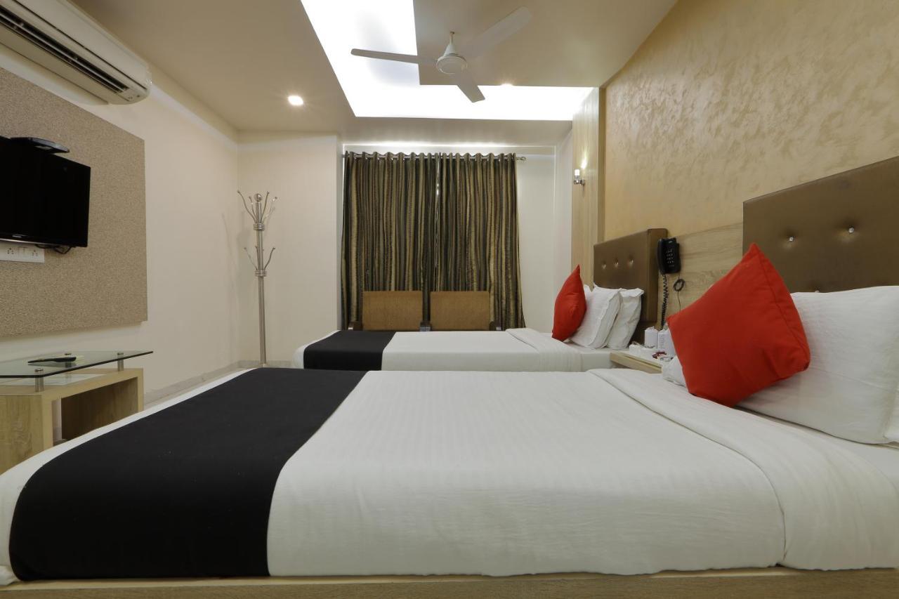 Hotel Unity Ahmedabad Exterior photo