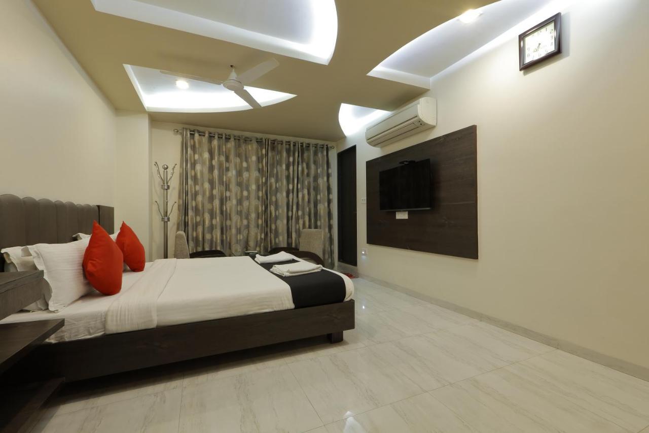Hotel Unity Ahmedabad Exterior photo