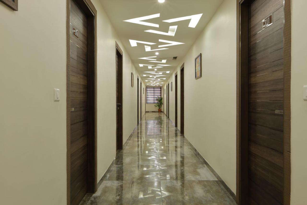 Hotel Unity Ahmedabad Exterior photo