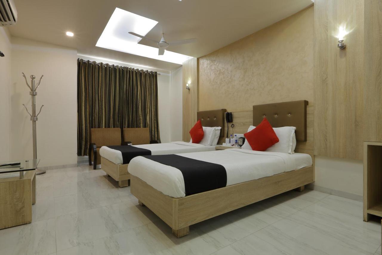 Hotel Unity Ahmedabad Exterior photo