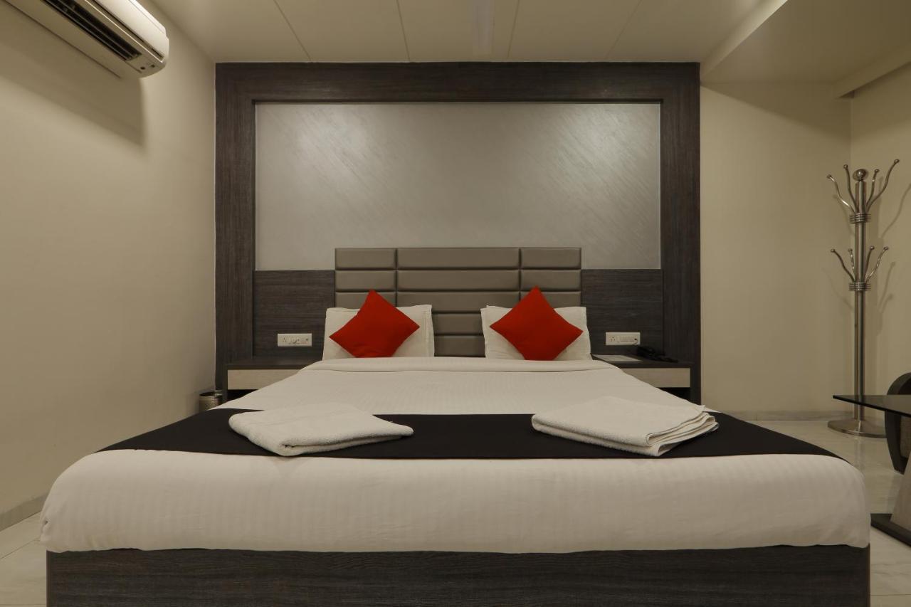 Hotel Unity Ahmedabad Exterior photo
