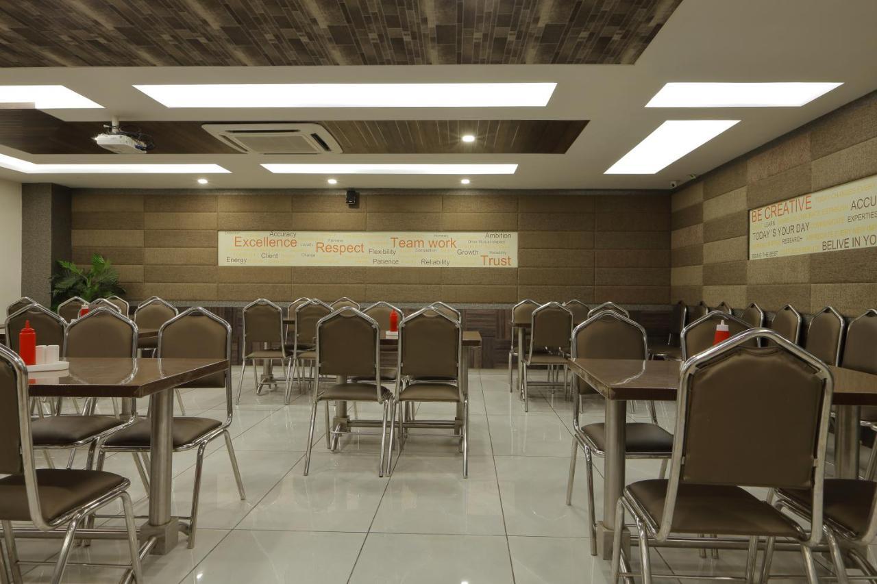 Hotel Unity Ahmedabad Exterior photo