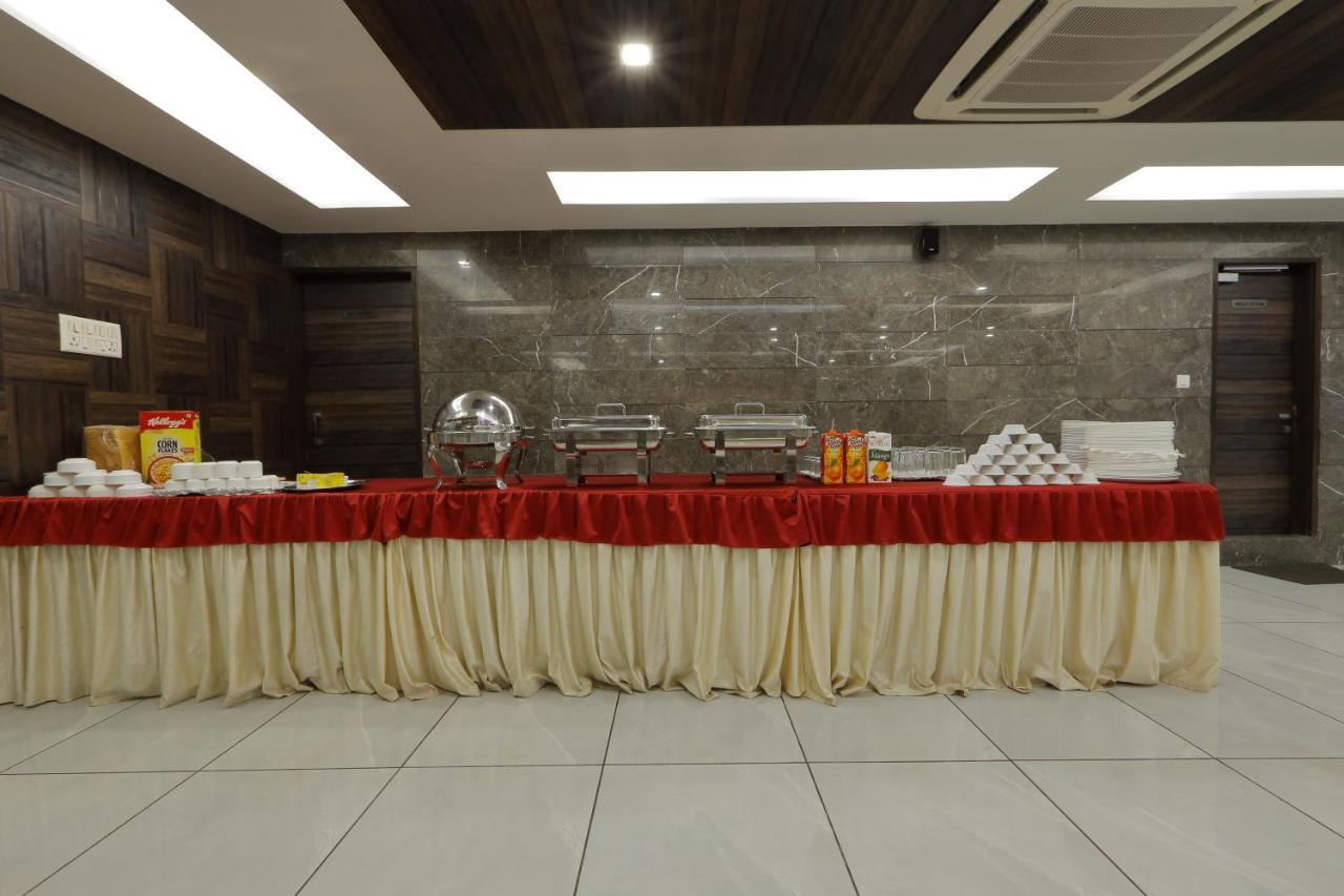 Hotel Unity Ahmedabad Exterior photo